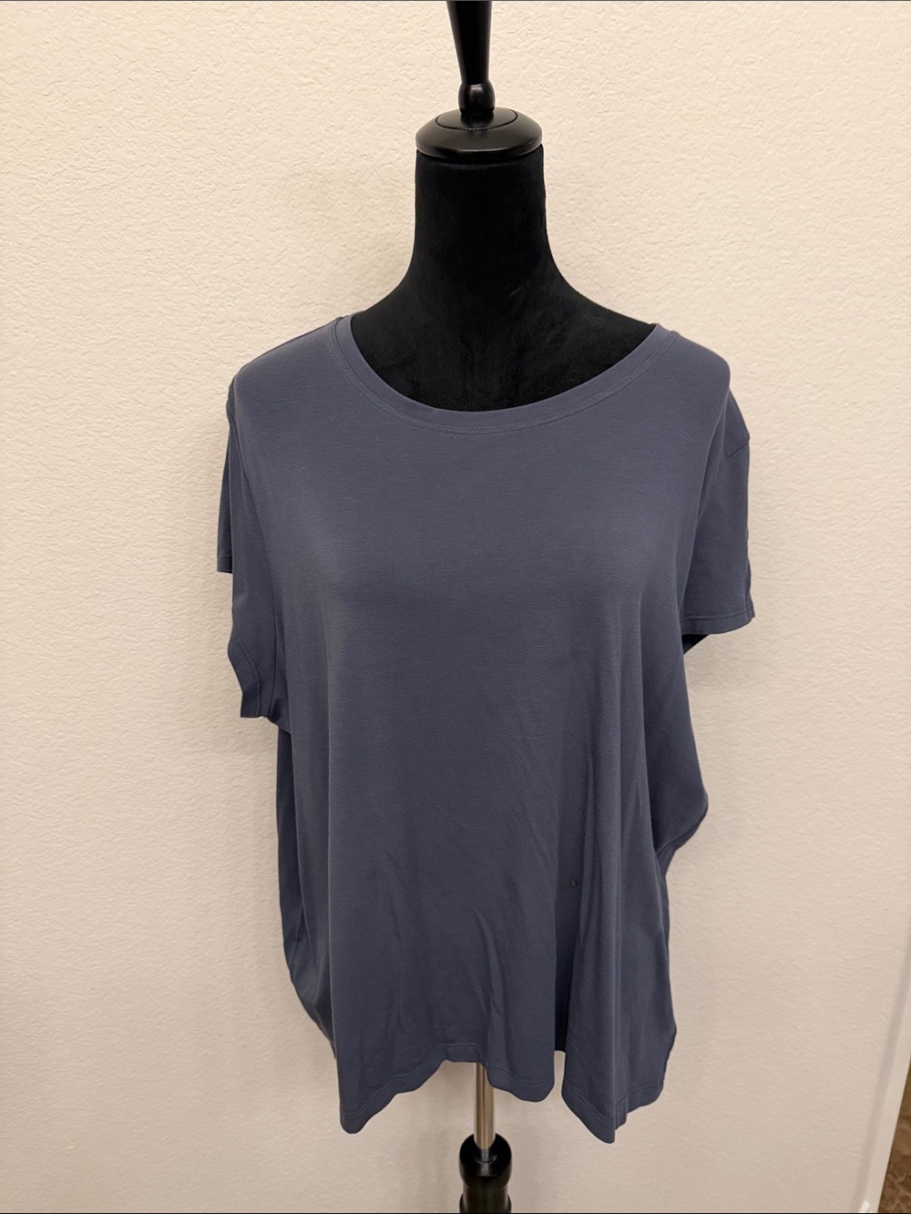 Athleta Relaxed Scoop Neck Tee in Slate Blue